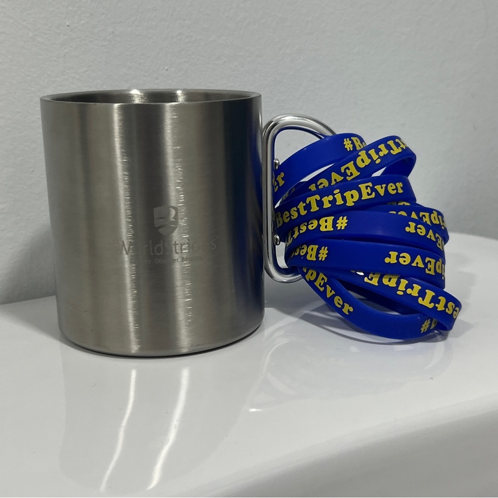 World Strides cup with
10 rubber bracelets.